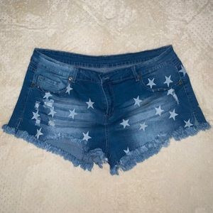 Frayed Hem Jean Shorts w/Stars Size XXL